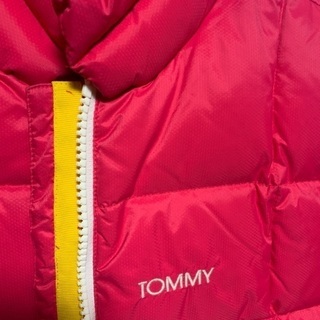 TOMMY HILFIGERトミーヒルフィガーのダウンベスト中古サイズMの画像