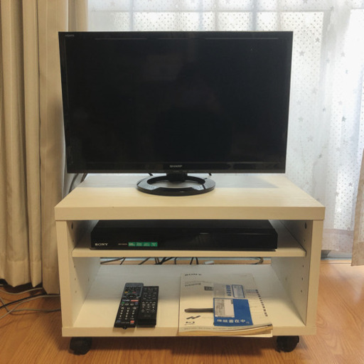 テレビ、テレビ台、Blu-ray・DVDレコーダー の3点セット