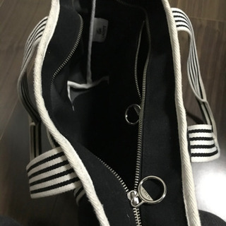 ラコステ　トートバック　の画像