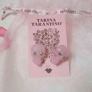 タリナタランティーノ髑髏ピアスの画像