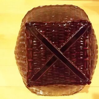 漆塗りのかごの画像