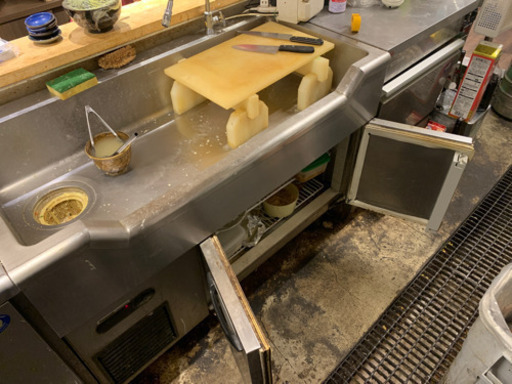 10月中限定！舟形シンク下は冷蔵庫