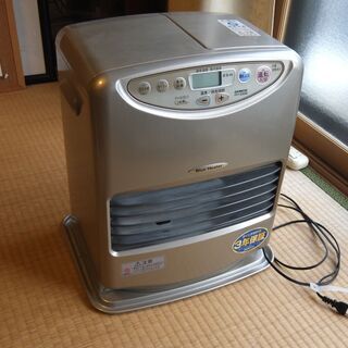 石油ファンヒーター、差し上げます。