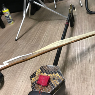 二胡を弾いてみませんか？
