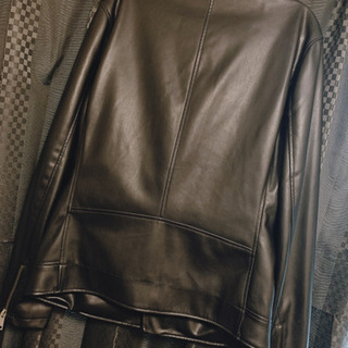 H&M ライダースジャケットの画像