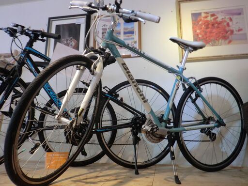 《引き渡し予定者決定》【中古品】自社配送可能　BIANCHI(ビアンキ) 　２１段変速　フレーム４６センチ