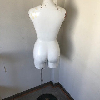 ハーフマネキン
