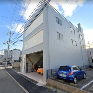 車修理工場跡♫希少な一棟貸し♫駅まで徒歩圏内♫早い者勝ちですよ♫の画像