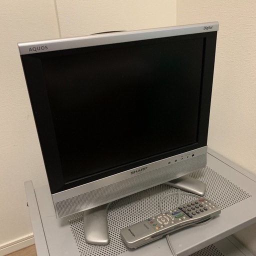 テレビ、リモコン、テレビ台