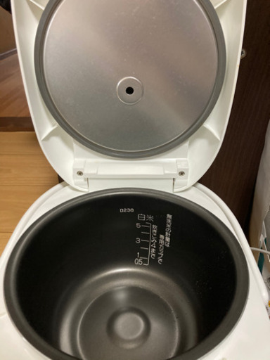 炊飯器　5.5合炊き