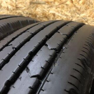 BS V-STEEL RIB R202 215/85R16 120/118L LT 16インチ トラックタイヤ