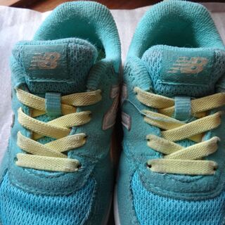 商談中　new balance☆彡スニーカー　サイズ１５㎝の画像