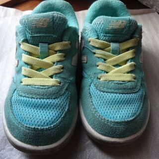 商談中　new balance☆彡スニーカー　サイズ１５㎝の画像