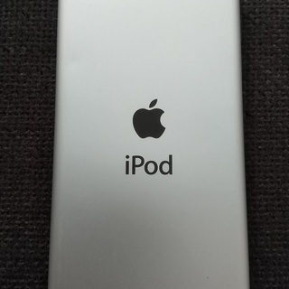 iPod touch第5世代16GBシルバーの画像