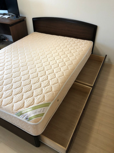 大塚家具　ダブルベット　ダブルベッド　定価10万　天然木素材のヘッド