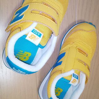 ニューバランス　子供用スニーカー17.5センチの画像