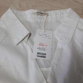 値下げしました‼ナイスクラップ　新品　白トップスの画像