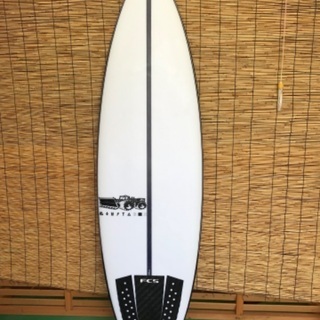 3回使用 今年モデルのサーフボード 中古 js monstabox2020 hyfy