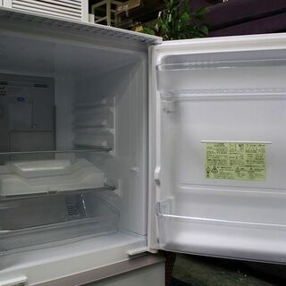 R2124) SHARP シャープ 2ドア冷蔵庫 ガラストップ SJ-GD14E-W プラズマクラスター 137L 2019年製! 冷蔵庫 店頭取引大歓迎♪の画像