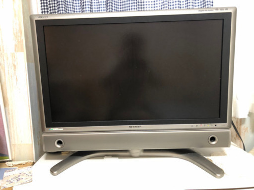 【引取者決定】シャープ製32インチフルハイビジョン液晶テレビ