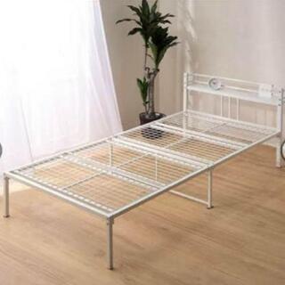 【相談中】ニトリ シングル ベッド パイプ 白の画像