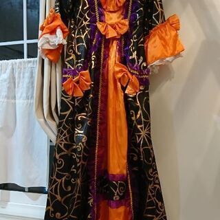 【値下げ】ミニーちゃんハロウィンドレス(キッズ)、カチューシャセット
