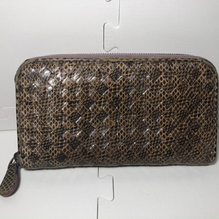 ボッテガ　長財布　パイソンの画像