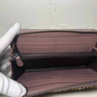 ボッテガ　長財布　パイソンの画像