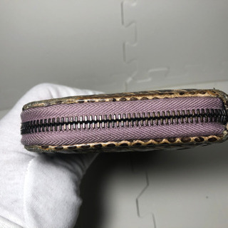 ボッテガ　長財布　パイソンの画像