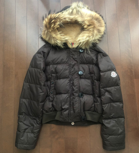 モンクレール ファーフード ショート丈ダウンジャケット