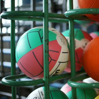 ＜天白区・南区＞サッカー・バスケットボールを小学4年～6年生に教える指導アシスタントを大募集／市立小学校で放課後に球技等を教える仕事／週1日～週4日からOK／未経験OK／部活経験・サークル経験・趣味が活かせる／かんたん登録制／平日夕方15時～18時の短時間／Wワーク・副業OKの画像
