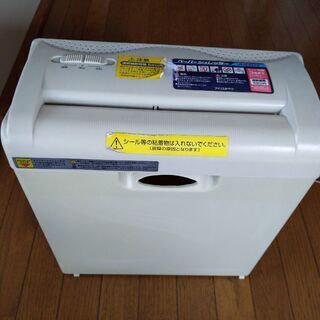 【お話中】シュレッダー　アイリスオーヤマ
