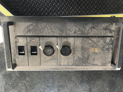TOA POWERアンプ　P300D