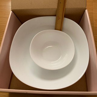 丸くて四角い　お皿6枚セットの画像