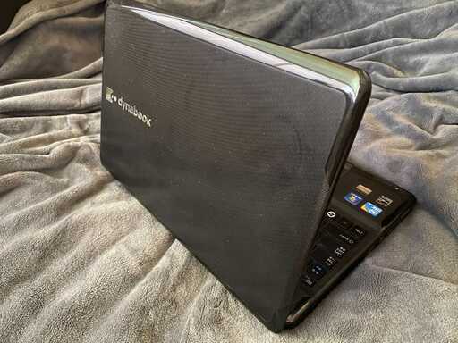 TOSHIBA dynabook ノートPC メモリ4GB