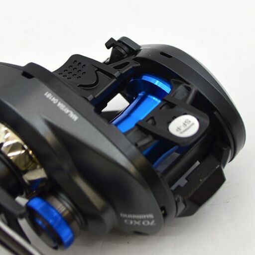 美品　20SLX DC 70XG 8.2 ブラックバス　池　ダム　川　ボート  04181 ベイトリール (0220357537)