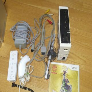 値下げ　WII一式　おまけでゼルダのソフトが付きます。