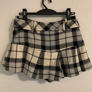 バーバリー ロンドン ブルーレーベル 38 ショートパンツ 女性 チェック柄の画像