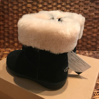 【新品タグ付き】UGG ベビーブーツ 14.5cm JORIEⅡの画像