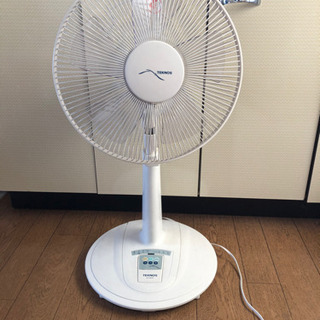 【1000円】中古リビング扇風機　TEKNOS KI-144 R 指定場所まで引取に来ていただける方限定の画像