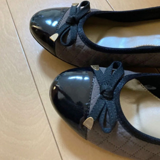 エナメルパンプス　24.5cm 新品の画像