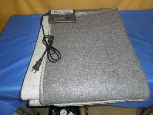 テクノス ホットカーペット TWA-202S　２００８年 未使用品