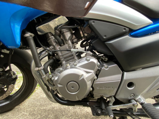 スズキGSR 250