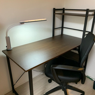 【取引決定】机+椅子+デスクライト