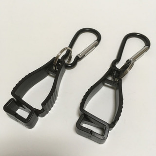 黒2個　グローブホルダー 片側カラビナタイプ グローブクリップ 手袋の画像