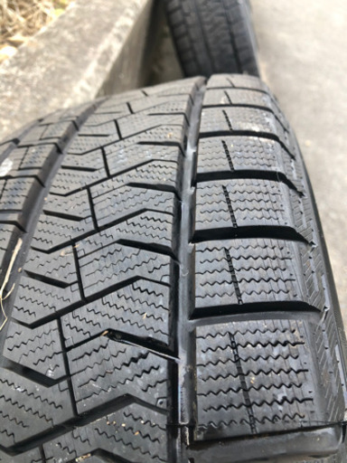 美品！　　スタッドレスタイヤ　ホイールセット