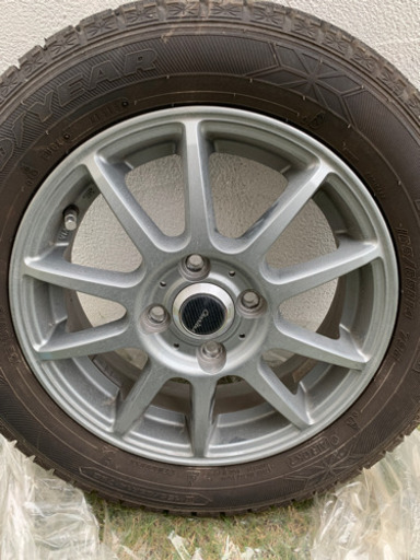 スタッドレスタイヤ　美品