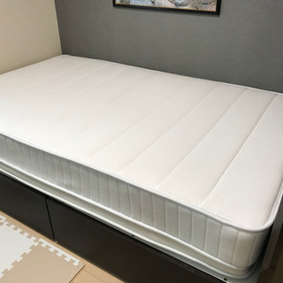 ニトリセミダブルベッド　マットレスのみでも可/売約済みの画像