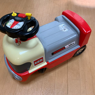 トミカのコンビカー
