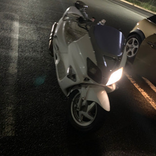 フォルツァ250